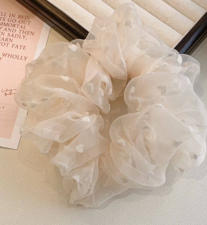 Chouchou en Organza à Cœurs